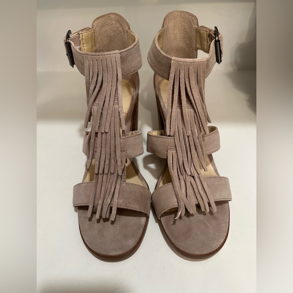 Sole Soviet Fringe Block Heel Size 8 - image 2